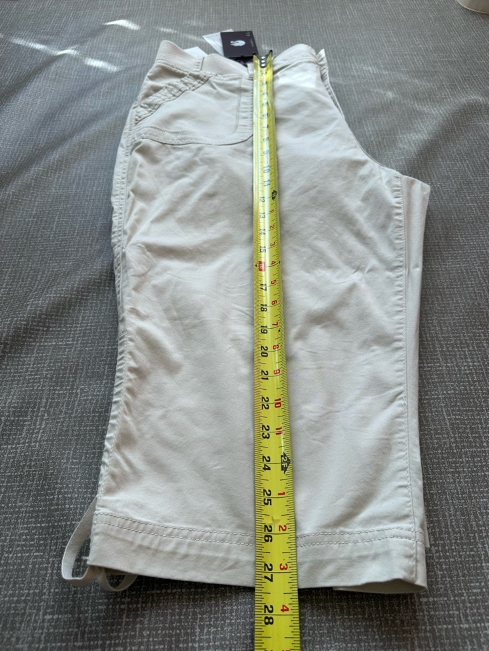 Gloria Vanderbilt Women’s Casual Skimmer Capris Size 18 NWT Beige - Picture 11 of 12